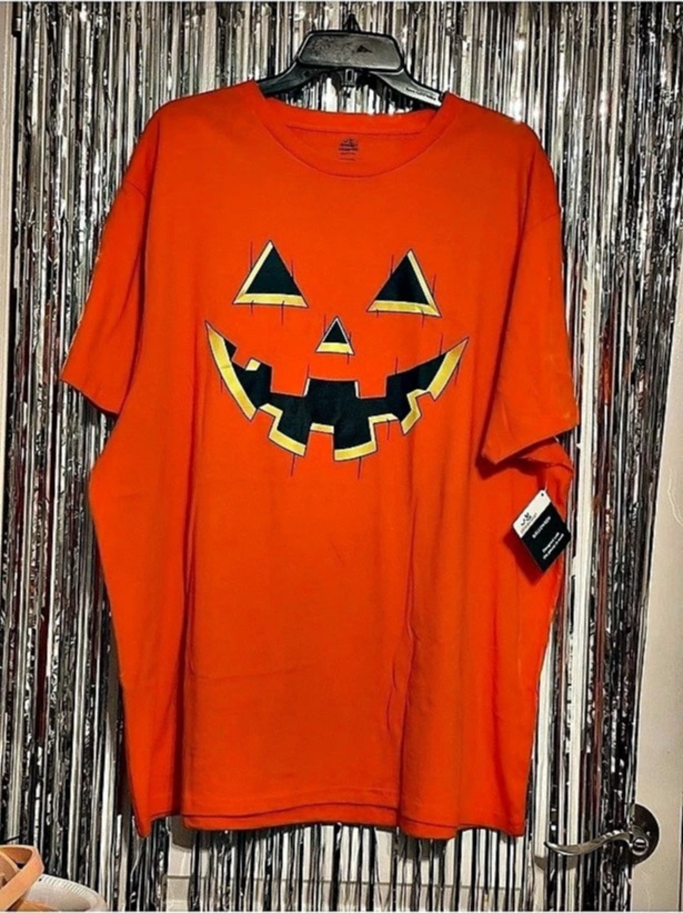 Medium Celebrate! Halloween Pumpkin Graphic Tee NWT